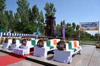 Filename=000_1HH006.jpg
Filesize=185KiB
Dimensions=1000x665
Date added=Jun 13, 2019 000_1HH006.jpg