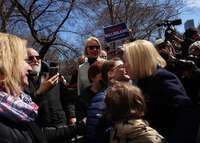 Filename=063_1132567496.jpg
Filesize=171KiB
Dimensions=1000x715
Date added=Mar 24, 2019 063_1132567496.jpg