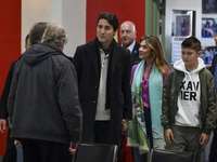 Filename=063_1177435201.jpg
Filesize=96KiB
Dimensions=1000x750
Date added=Oct 21, 2019 063_1177435201.jpg