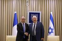 Filename=000_1376EV.jpg
Filesize=107KiB
Dimensions=1000x666
Date added=Mar 26, 2018 000_1376EV.jpg