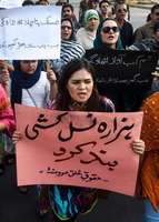 Filename=000_1FN1CJ.jpg
Filesize=142KiB
Dimensions=715x1000
Date added=Apr 14, 2019 000_1FN1CJ.jpg