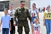 Filename=000_1HG29G.jpg
Filesize=148KiB
Dimensions=1000x667
Date added=Jun 12, 2019 000_1HG29G.jpg